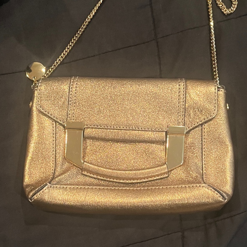 🥳Host Pick🥳Milly Gold Crossbody Bag with Chain Strap